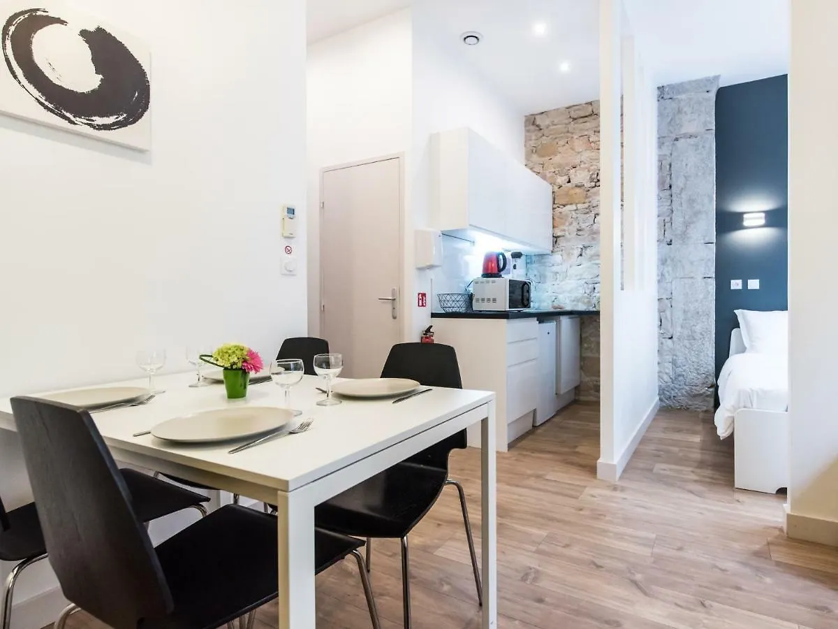 Opéra Apartamento Lyon 0*,  Francia